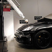Pedestrian protection head impact test on bonnet in line with Regulation (EC) 78/2009
